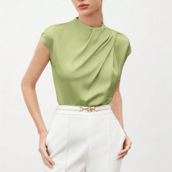 Luxe black elegant pleated blouse - Picture 5 of 16